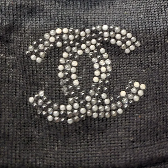 CHANEL Uniform Bow Cardigan with CC Pocket - Picture 2 of 8